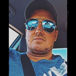 Meet your Posher, Bobby